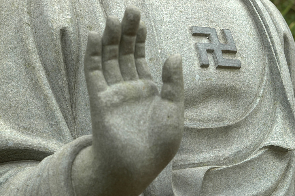 kabala-numerologia-swastica-tibetana